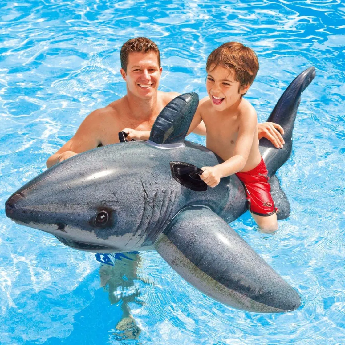 Clearance Great White Shark oppblåsbar hvithai, 3 år+ Vannleker