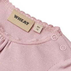 New Edna rib kortermet body, lavender mist Kortermet Baby Jente | Bodyer Baby Jente